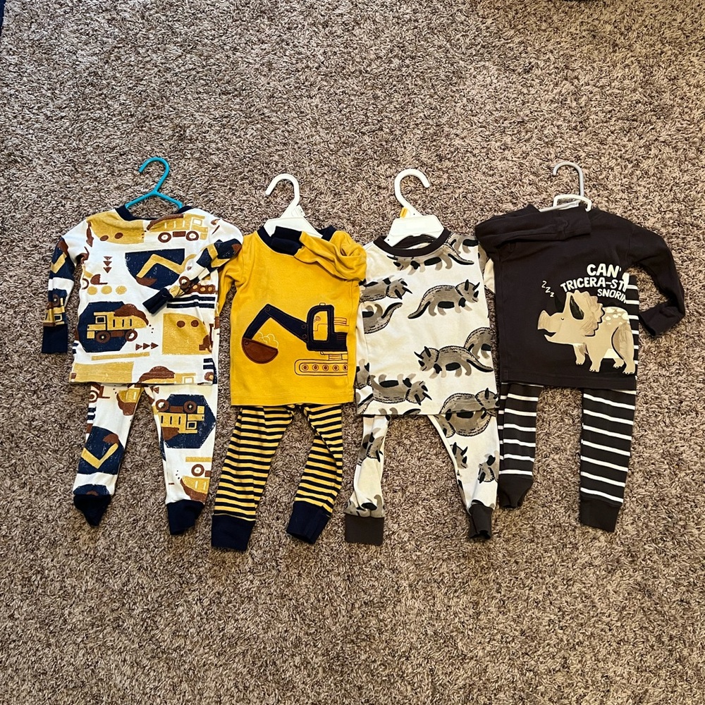 Carters 12 month pajamas